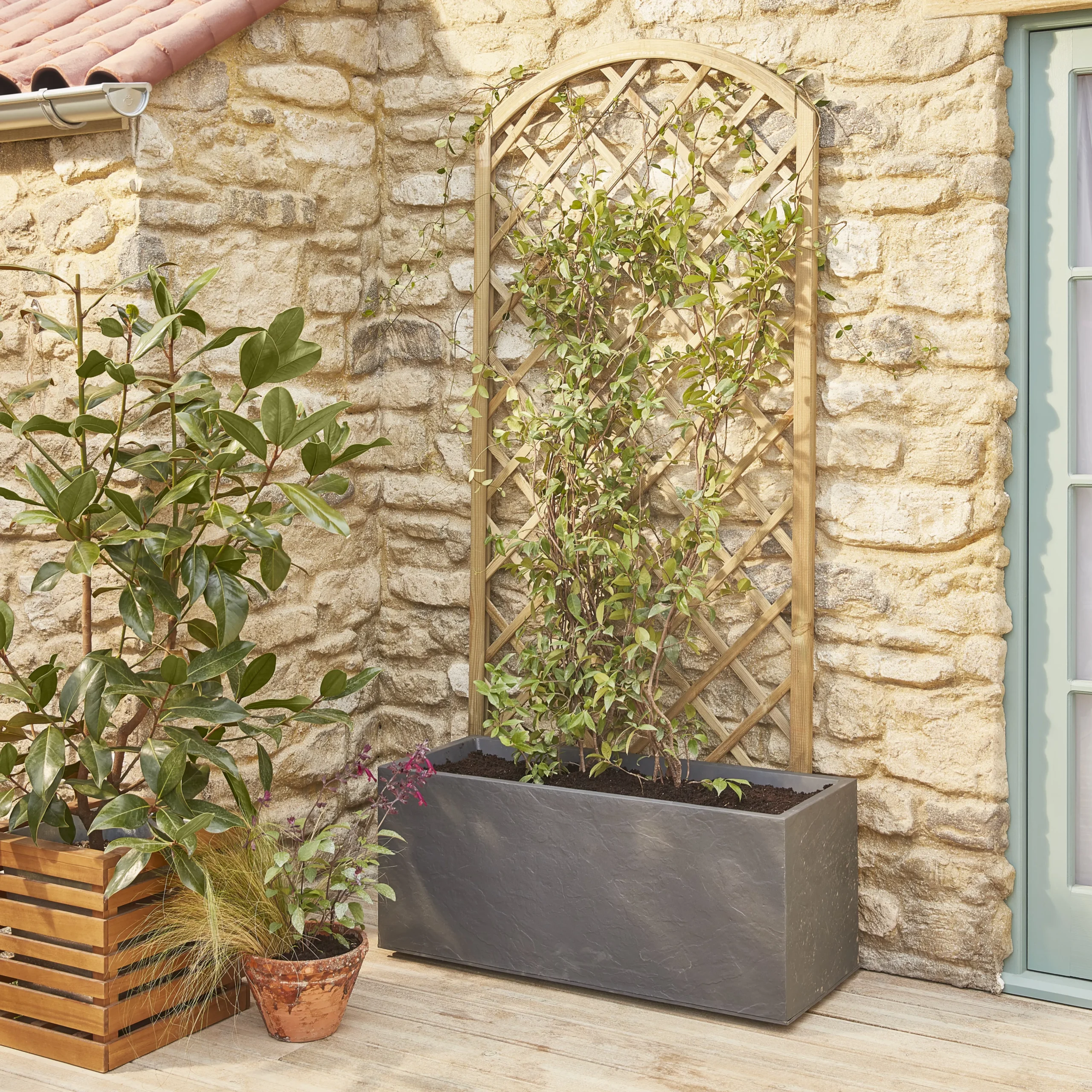 Arched Pine Trellis Panel (W)90cm X (H)180cm 5 Arched Pine Trellis Panel (W)90cm X (H)180cm - Image 3