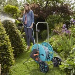 Gardena Aquaroll Freestanding Manual Hose Reel Set (L)20m -Gardens And Landscaping gardena aquaroll freestanding manual hose reel set l 20m4078500032872 02i bq