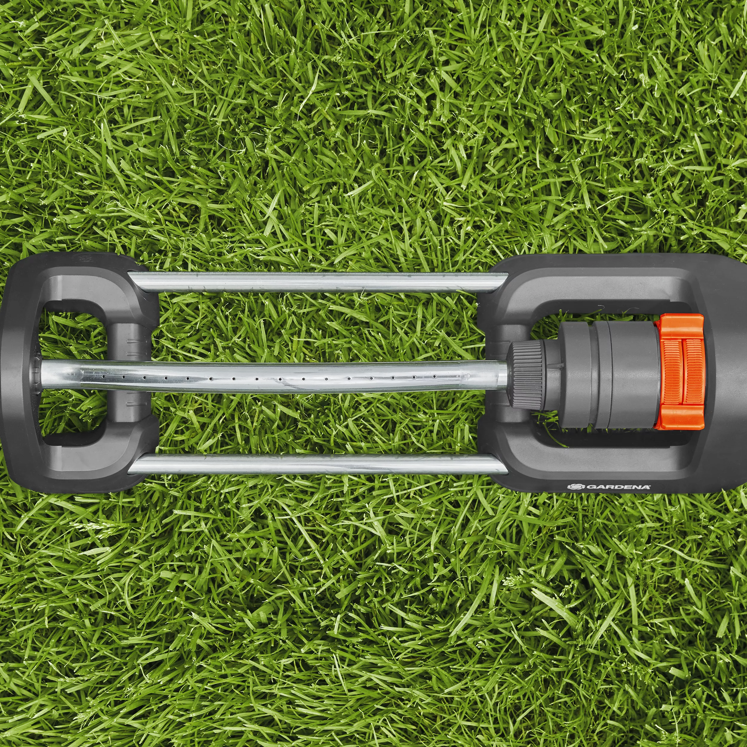 Gardena Aquaroll Oscillating Sprinkler 5 Gardena Aquaroll Oscillating Sprinkler - Image 3