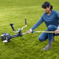 Mac Allister 33cc Petrol MBCP33-4 Brushcutter -Gardens And Landscaping mac allister 33cc petrol mbcp33 4 brushcutter5059340124322 03i