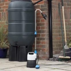 Mac Allister 400W Water Butt Pump -Gardens And Landscaping mac allister 400w water butt pump5059340250137 01i