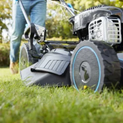 Mac Allister MLMP550SP46-M&S 140cc Petrol Rotary Lawnmower -Gardens And Landscaping mac allister mlmp550sp46 m s 140cc petrol rotary lawnmower5059340124506 03i
