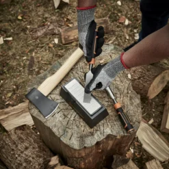 Magnusson Pointed Digging Spade 19 Magnusson Pointed Digging Spade -Gardens And Landscaping magnusson pointed digging spade5059340086477 01i