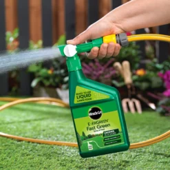 Miracle-Gro Fast Green Liquid Spray & Feed 1L -Gardens And Landscaping miracle gro fast green liquid spray feed 1l5010272073966 02i bq