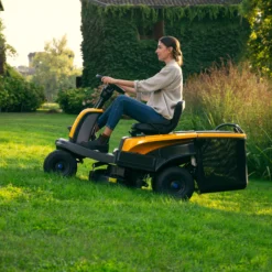 Stiga Battery-powered Ride-on Lawnmower 48V 21 Stiga Battery-powered Ride-on Lawnmower 48V -Gardens And Landscaping stiga battery powered ride on lawnmower 48v8008984852570 01i