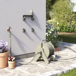 Verve Freestanding Manual Hose Reel Set (L)25m -Gardens And Landscaping verve freestanding manual hose reel set l 25m5059340251011 02i